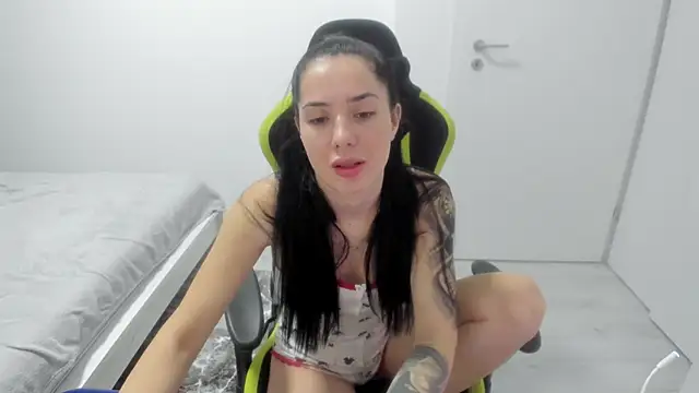 Emmapmg online show from February 15, 1:06 am