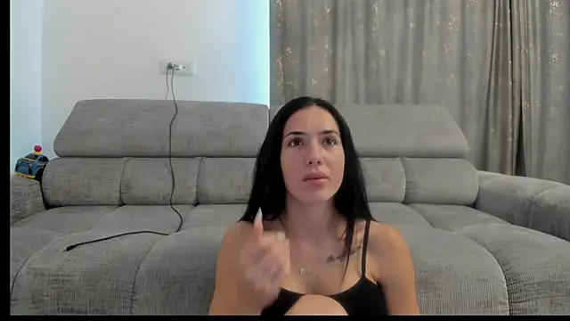 Snapshot of Emmapmg chatting on October 16, 9:28 am Emmapmg online show from October 16, 9:28 am