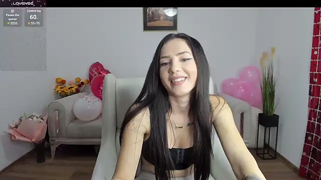 Snapshot of Emmapmg chatting on February 11, 12:36 pm Emmapmg online show from February 11, 12:36 pm