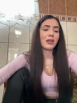 Snapshot of Emmapmg chatting on March 12, 9:55 am Emmapmg online show from March 12, 9:55 am