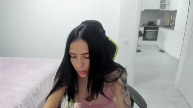 Emmapmg online show from July 1, 3:12 pm