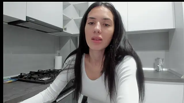 Snapshot of Emmapmg chatting on November 11, 11:49 am Emmapmg online show from November 11, 11:49 am