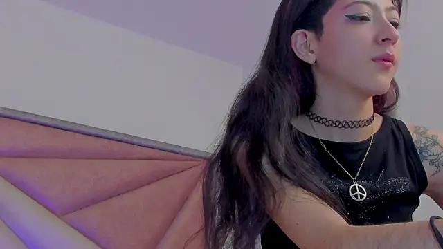 BonnieCute  online show from May 13, 11:56 pm