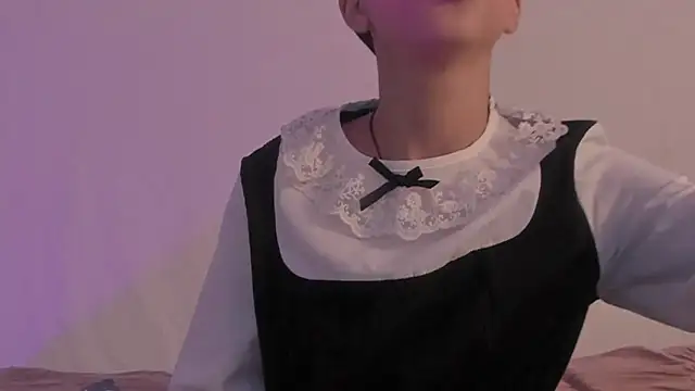 Snapshot of BonnieCute_ chatting on March 7, 11:40 am BonnieCute online show from March 7, 11:40 am
