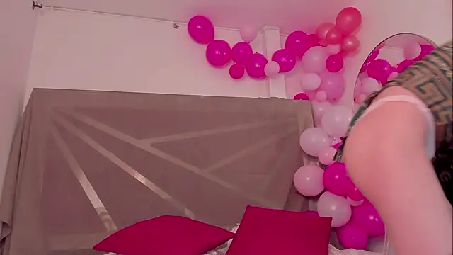 BonnieCute  online show from March 11, 12:26 am