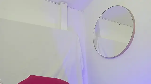 Snapshot of BonnieCute_ chatting on November 16, 12:04 am BonnieCute online show from November 16, 12:04 am