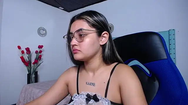 antonella sweetlittle online show from April 8, 11:33 am