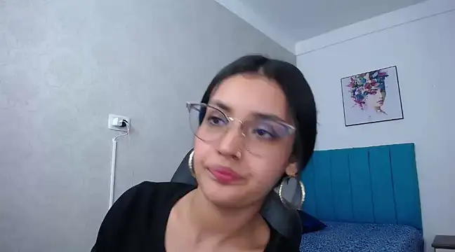Snapshot of antonella_sweetlittle chatting on March 11, 6:52 pm antonella sweetlittle online show from March 11, 6:52 pm
