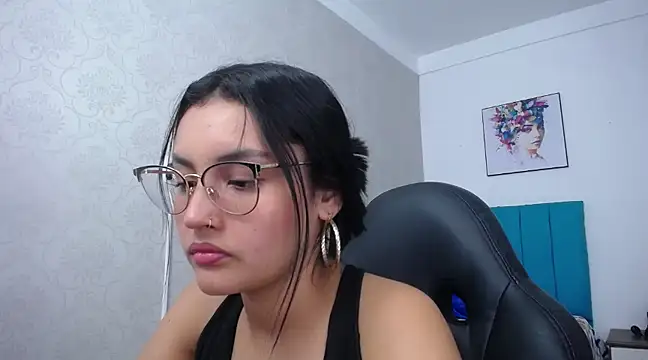 Snapshot of antonella_sweetlittle chatting on March 18, 3:33 pm antonella sweetlittle online show from March 18, 3:33 pm