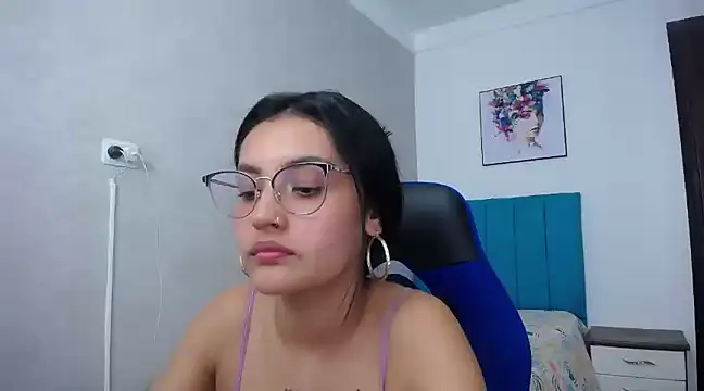 Snapshot of antonella_sweetlittle chatting on February 28, 6:52 pm antonella sweetlittle online show from February 28, 6:52 pm