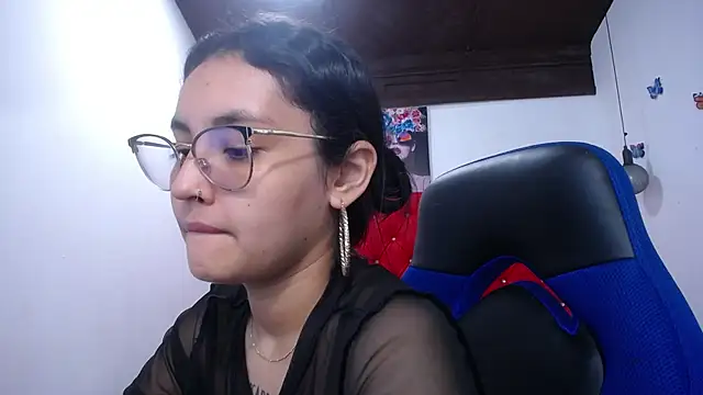 Snapshot of antonella_sweetlittle chatting on September 13, 12:27 pm antonella sweetlittle online show from September 13, 12:27 pm