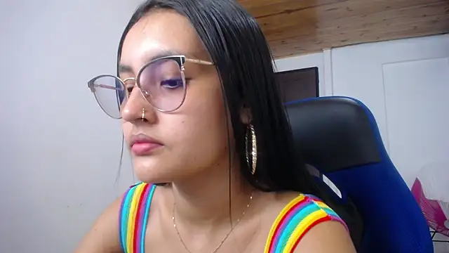 Snapshot of antonella_sweetlittle chatting on September 21, 12:32 pm antonella sweetlittle online show from September 21, 12:32 pm