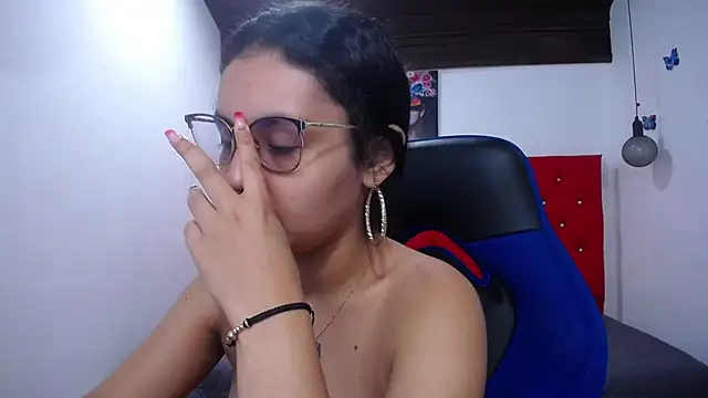 Snapshot of antonella_sweetlittle chatting on September 10, 12:37 pm antonella sweetlittle online show from September 10, 12:37 pm