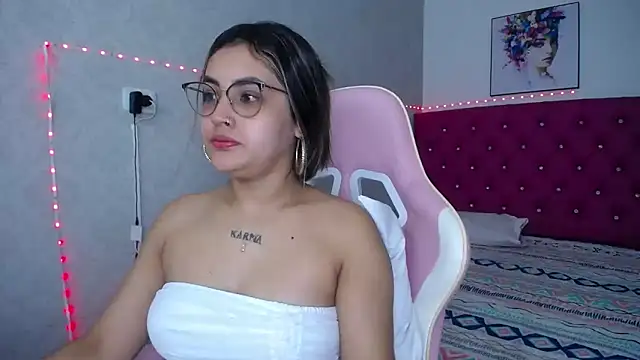 antonella sweetlittle online show from May 6, 11:47 am