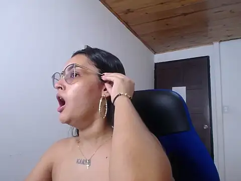 Snapshot of antonella_sweetlittle chatting on October 1, 1:26 pm antonella sweetlittle online show from October 1, 1:26 pm