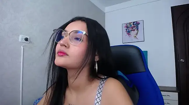 Snapshot of antonella_sweetlittle chatting on March 5, 3:40 pm antonella sweetlittle online show from March 5, 3:40 pm