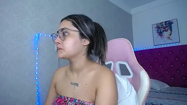 antonella sweetlittle online show from May 7, 12:30 pm