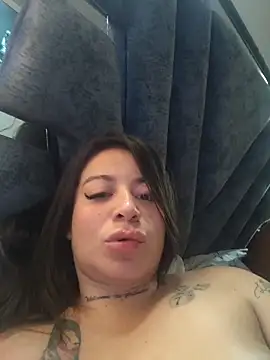 Alona Evans online show from March 25, 4:17 pm