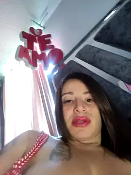 Snapshot of Alona_Evans chatting on October 15, 3:09 pm Alona Evans online show from October 15, 3:09 pm