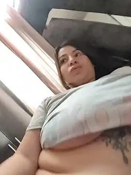 Alona Evans online show from June 21, 4:02 pm