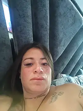 Alona Evans online show from February 7, 4:37 pm