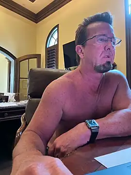 sluttydylan online show from February 5, 6:37 pm