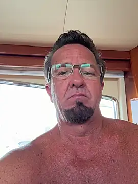 sluttydylan online show from November 10, 6:46 pm