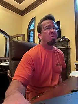 sluttydylan online show from February 17, 12:08 am