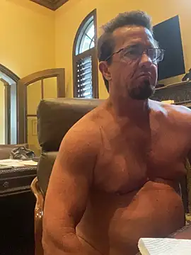 sluttydylan online show from November 18, 8:01 pm