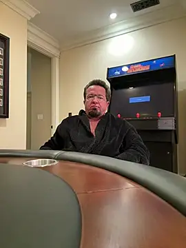 sluttydylan online show from February 8, 1:20 pm