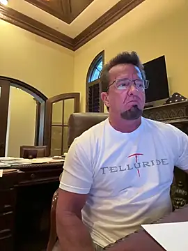 sluttydylan online show from April 21, 2:03 am