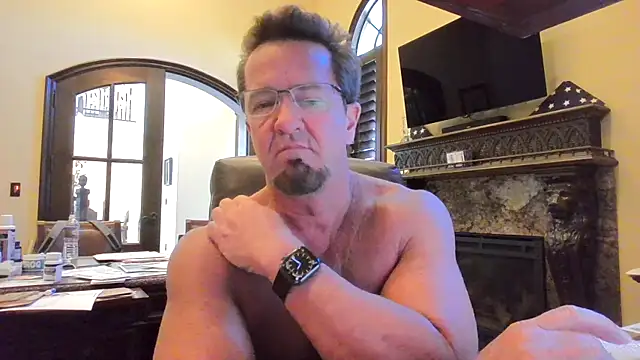 sluttydylan online show from April 21, 6:14 pm