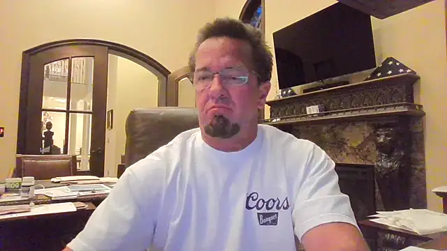 sluttydylan online show from May 8, 2:48 am