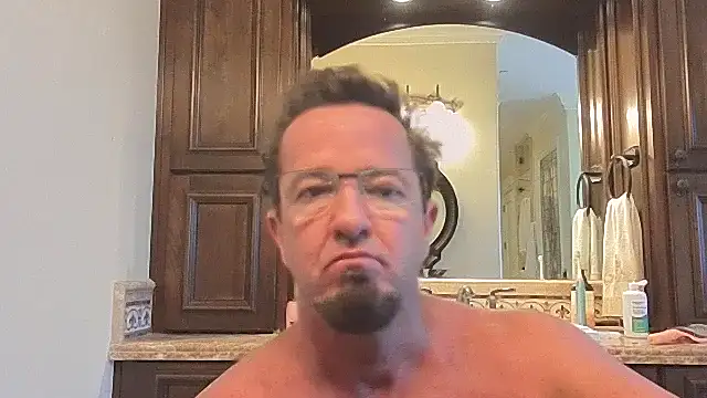 sluttydylan online show from November 24, 7:47 pm