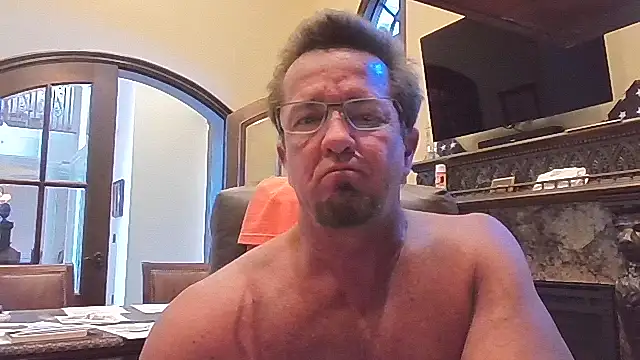 sluttydylan online show from November 6, 10:47 pm