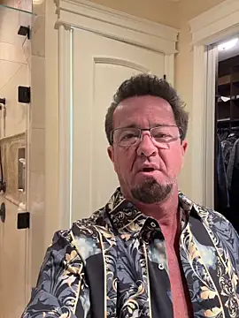 sluttydylan online show from March 2, 7:10 pm