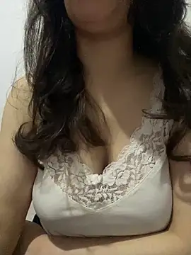 farah-36 online show from May 15, 12:52 am