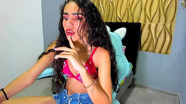 Snapshot of Evelin_shy chatting on November 8, 2:59 am Evelin shy online show from November 8, 2:59 am