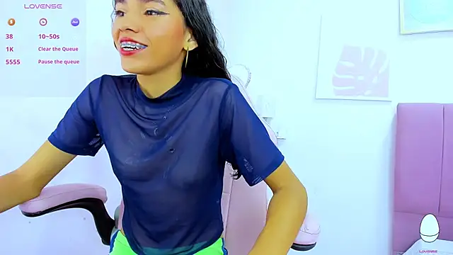 Evelin shy online show from December 4, 3:27 am