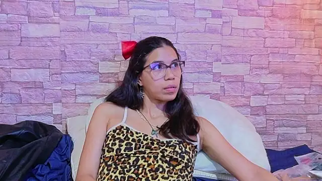 nextdoor fantasy1 online show from April 10, 8:49 pm