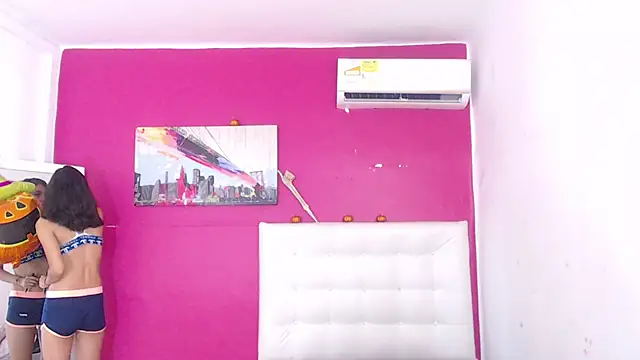 Snapshot of nextdoor_fantasy1 chatting on November 6, 3:32 am nextdoor fantasy1 online show from November 6, 3:32 am