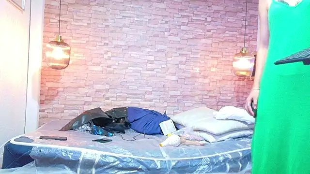 nextdoor fantasy1 online show from May 26, 3:15 am