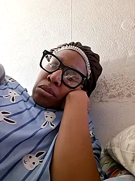 madamsensuale online show from February 9, 4:54 am