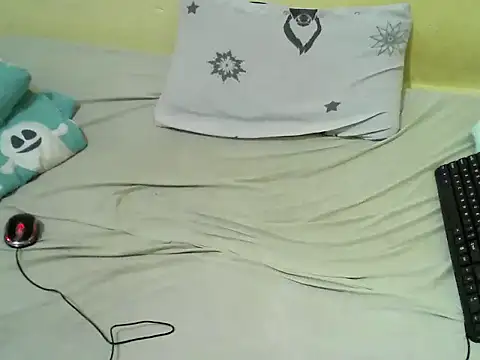 Snapshot of Quincy_joyy chatting on February 23, 8:39 am Quincy joyy online show from February 23, 8:39 am