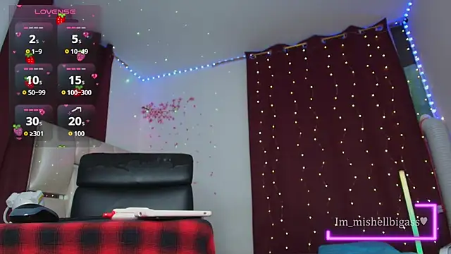 im mishellbigass online show from April 24, 6:37 am