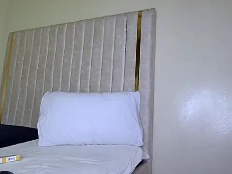 Snapshot of prety_lily chatting on September 25, 4:18 am prety lily online show from September 25, 4:18 am