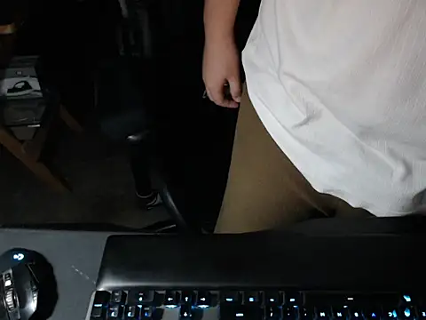 thealfawolf01 online show from October 12, 1:01 pm