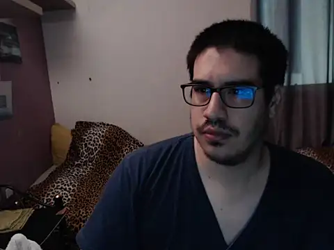 Snapshot of thealfawolf01 chatting on July 9, 1:06 am thealfawolf01 online show from July 9, 1:06 am