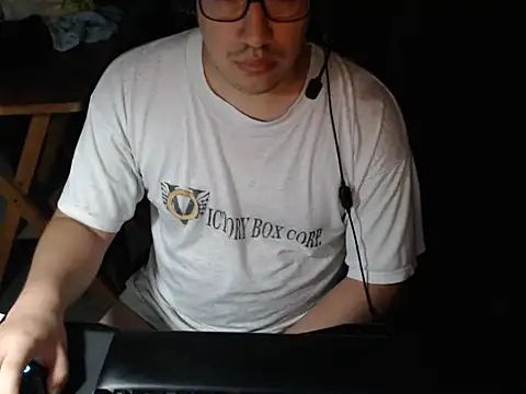 thealfawolf01 online show from March 21, 1:13 am