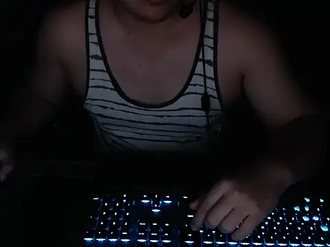 thealfawolf01 online show from April 19, 6:03 am